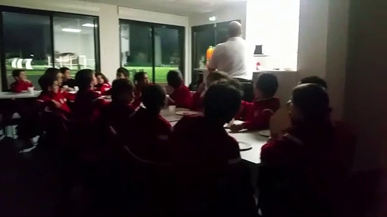 LA CHANSON ET LES BOUGIES SOUFFLÉES DE NOS 11.NOV2018