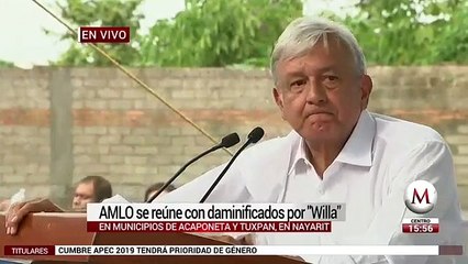 AMLO se reúne con damnificados por 'Willa'