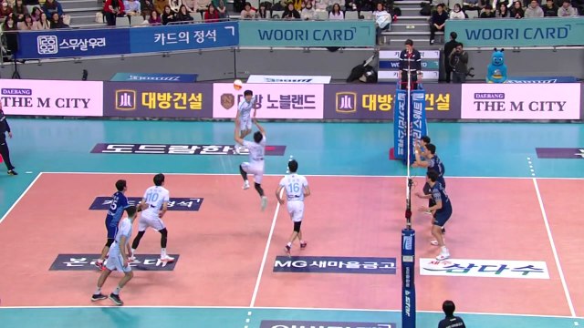 대한항공, 우리카드 꺾고 1위 탈환 / YTN