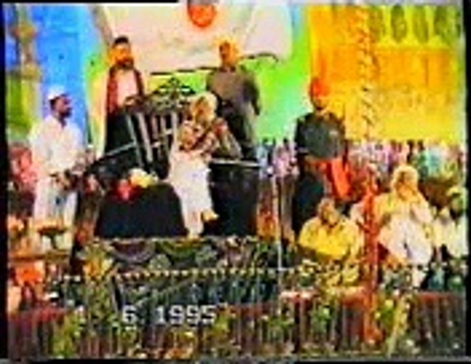 His Majesty Sayedina Riaz Ahmad Gohar Shahi(M.A) addressing in   Allah Hoo conference 1-6-1995 Pindi