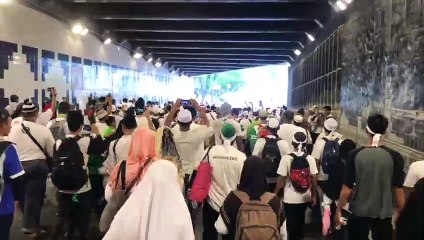 Anti-ICERD protesters march towards Dataran Merdeka (2)