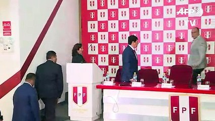 Vice de fútbol peruano asume dirección tras prisión de su jefe