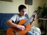 FLORIAN A LA GUITARE 