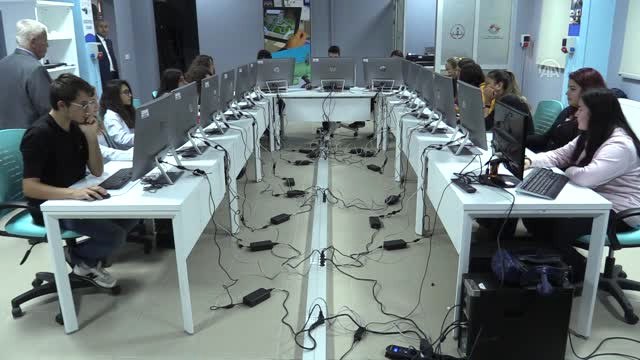 Hayallerini Sanal Gerçeklik Sınıfı Yla Hayata Geçirecekler