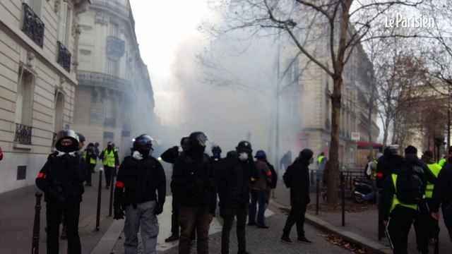 Gilets jaunes, acte 4 : premières charges sur les Champs-Elysées