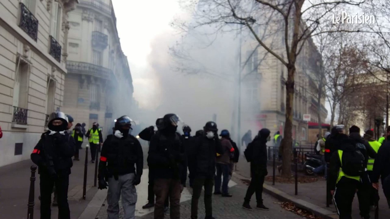Gilets jaunes, acte 4 : premières charges sur les Champs-Elysées