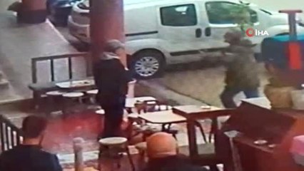 Sevgilisine Kızdı, Boğazına Bıçak Dayadı, Güvenlik Görevlisi Adamı Ölümden Böyle Kurtardı