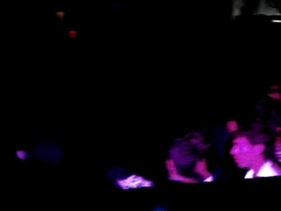 MOV03422
