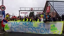 Les Gilets jaunes, zone du Chiriac à Albertville.