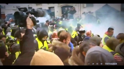 TRT Haber gerilimin tırmandığı Paris sokaklarında