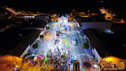 Monte Horebe completa 57 anos e prefeito inaugura iluminação natalina