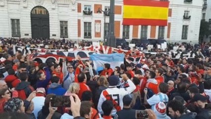 River "toma" la madrileña Puerta del Sol para su "banderazo"
