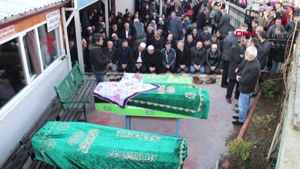 Düzce Kazada Ölen Dede ve Torunları Toprağa Verildi