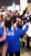 شاهد جماهير النصر السعودي تتغنى بأغاني الرجاء الرياضي