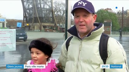 "Gilets jaunes" : Paris à l'arrêt, les touristes boudent la capitale