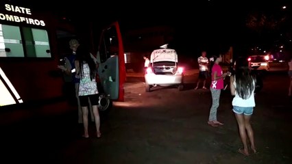 Prisma bate contra motociclista na Rua Cristóvão Colombo