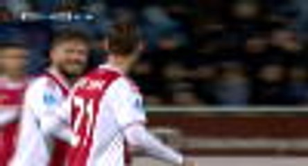 Highly rated De Jong scores brilliant individual goal for Ajax