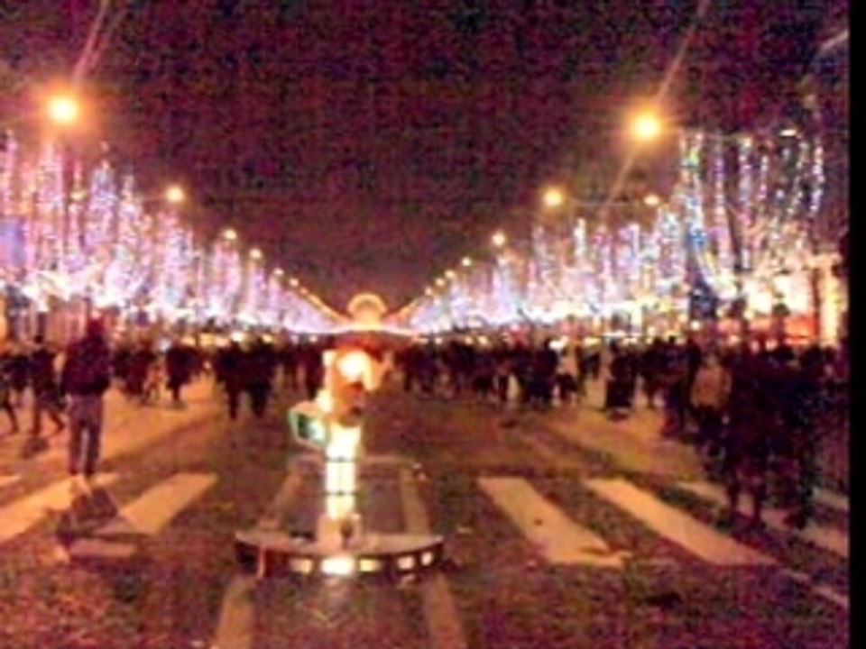 les champs elysées au reveillon