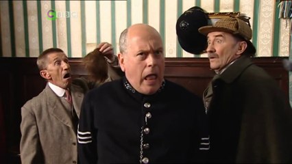 ChuckleVision - S16, E15: Sherlock Chuckle