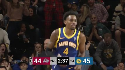 Antonius Cleveland with the big dunk