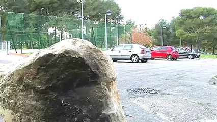 Des traces de l'incendie étaient encore visibles aujourd'hui.