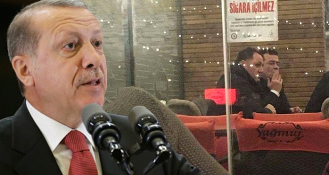 AK Partili Belediye Başkanı, 'Sigara İçilmez' Levhasının Önünde Sigara İçerken Görüntülendi
