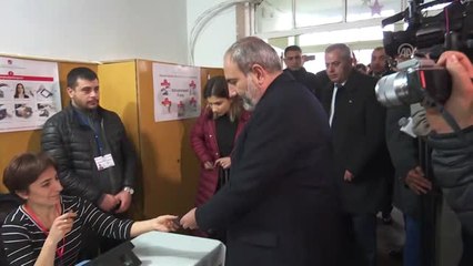 Ermenistan Halkı Sandık Başında - Erivan