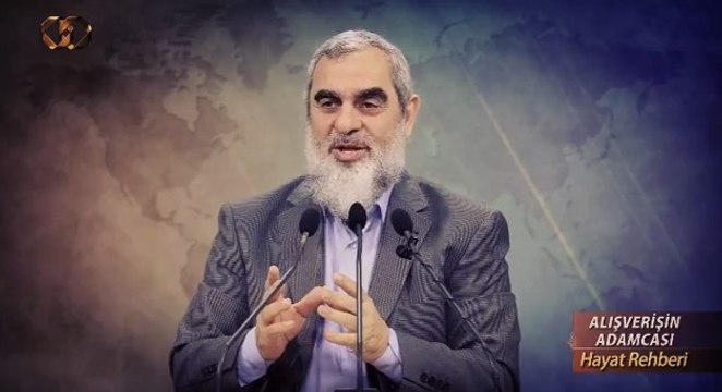 Erkek gitse bir çamaşır suyu bir deterjan alır kadın çağırdığı zaman...