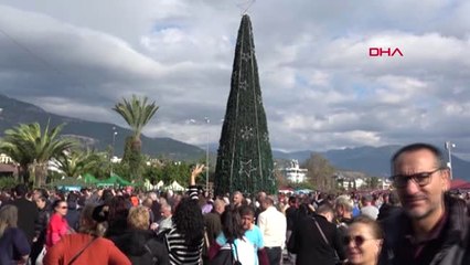 Antalya Alanya'da 'Noel Pazarı' Kuruldu