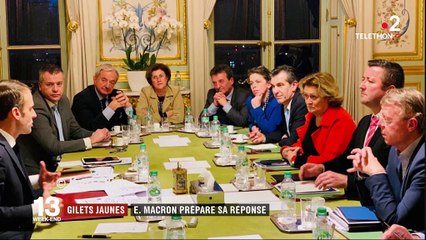 Très attendu, Emmanuel Macron prépare sa réponse aux "gilets jaunes"