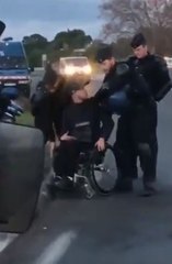 Bu dehşeti izleyen Macron "Emri ben verdim ben" demeye utanacak