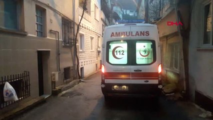 Bursa Eşini Boğazını Keserek Öldürdü