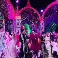 Shah Rukh Khan-Gauri Khan, Aishwarya Rai-Abhishek Bachchan perform at Isha Ambani’s sangeet