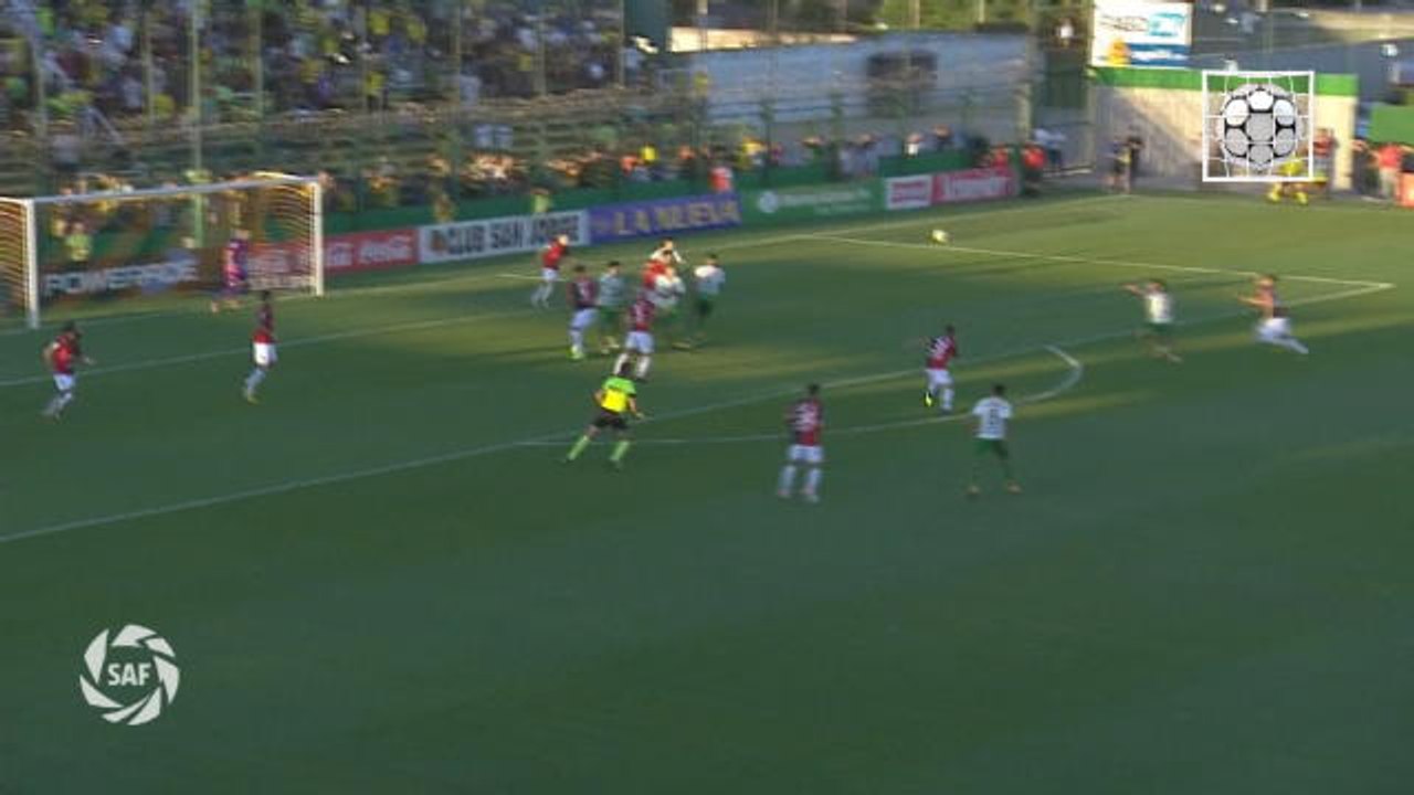 Argentine - La superbe reprise de volée de Ciro Rius