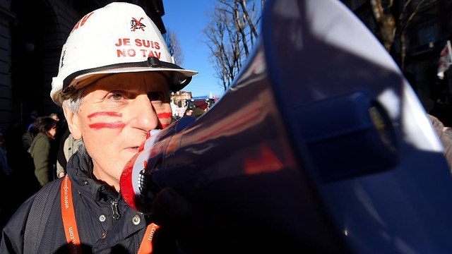 Туринцы против скоростной железной дороги Турин - Лион