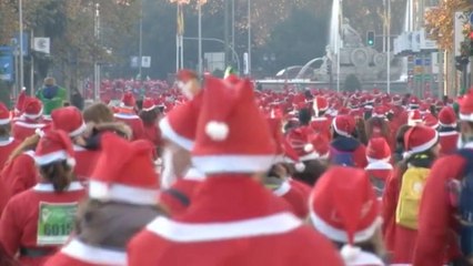 Christmas comes early in Madrid for Santa fun run