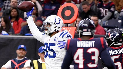 Ebron barrel-rolls into end zone for TD