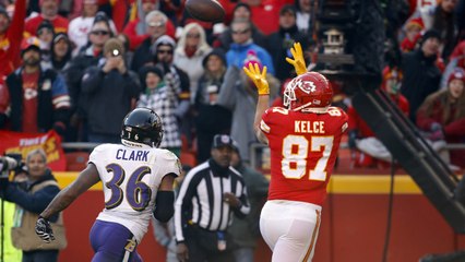 Mahomes drops it in bucket to Kelce for 15-yard TD