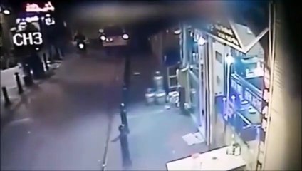 Un  cuiseur vapeur explose dans un restaurant : vidéo impressionnante