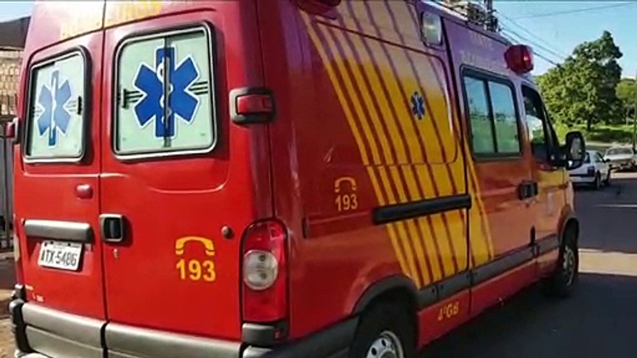 Menino sofre fratura na perna ao ser atropelado