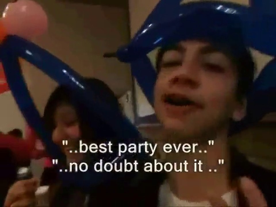 $50 Balloon Twister At Burnaby BC Pizza Restaurant Reviewed