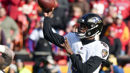 Lamar threads the needle to Snead for clutch third-down pickup