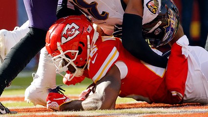 Mahomes hits Williams in the flat for game-tying TD