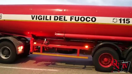 Borgaro Torinese - Incendio alla Reinol in Strada del Francese ( 720 X 1280 )