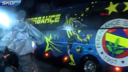 Fenerbahçe'ye Samandıra'da tepkili karşılama