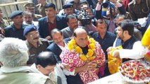 Home Minister Rajnath Singh visits Vrindavan’s Bankey Bihari Temple | OneIndia News