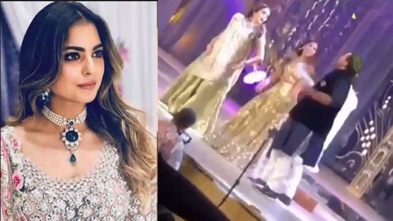 Isha Ambani Wedding: Isha Ambani के लिए Sangeet Ceremony में Ambani Family ने किया Dance | FilmiBeat