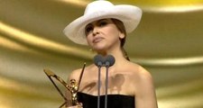 Hadise, Klibini Eleştirenlere Altın Kelebek Ödüllerinden Seslendi: Yasaklanması Çok Saçma