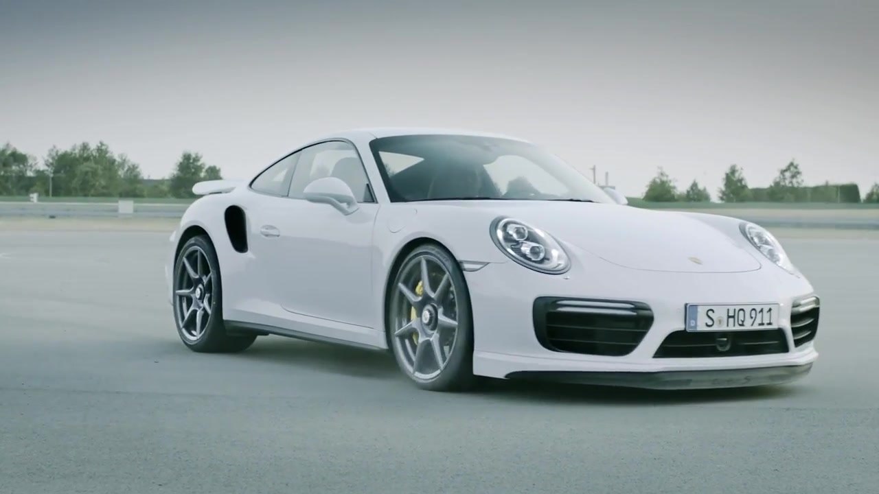 The 20-inch 911 Turbo carbon wheel