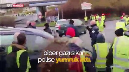 Fransa’da polisle göstericilerin ‘biber gazı’ mücadelesi